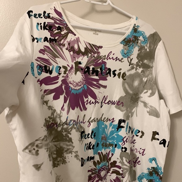 Allison Daley women’s T-shirt "Feels like a dream" floral print short sleeve, 3X - Picture 6 of 7
